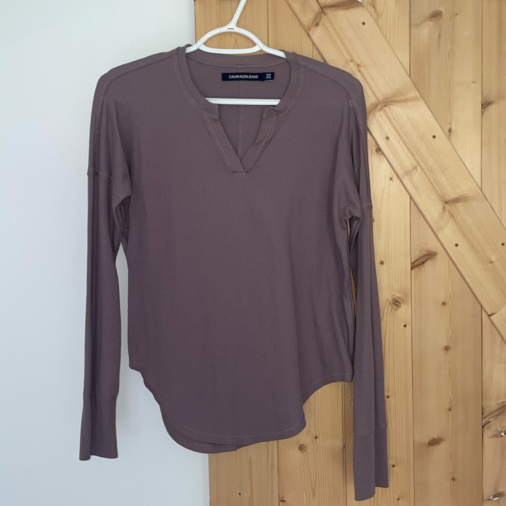 Calvin Klein jeans light purple long sleeve thermal shirt like new